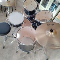 Pearl Forum series ドラムセット の画像