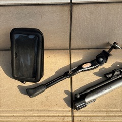 ロードバイク用　　スタンド　空気入れ　スマホスタンドの画像