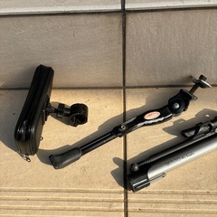 ロードバイク用　　スタンド　空気入れ　スマホスタンドの画像