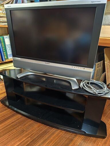 SHARP液晶カラーテレビ32V型（専用テレビ台とセットで） (Sanyasou23