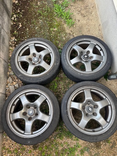 r32 gtrホイール　センターキャップ付き