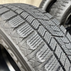 185/65/15アルミホイール付きスタッドレスタイヤの画像