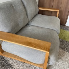 無印良品　2.5シーター木製フレームソファの画像