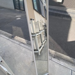 【スタイル良く映ります！！】全身鏡　コンパクトサイズ　の画像