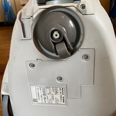 紙パック式掃除機の画像