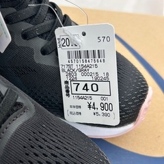 キッズスニーカー 11/28まで！の画像