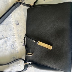 コムサ　黒ショルダーバッグの画像