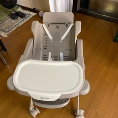 ベビーベッドの画像