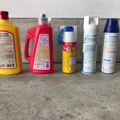 【無料０円中古品】掃除用品の余りなど中身あります。の画像