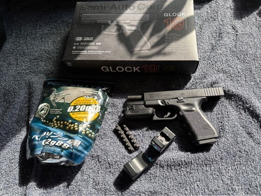 東京マルイ　ガスガン　グロッグ19