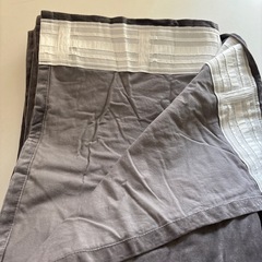 カーテンの画像