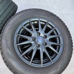 スタッドレスタイヤ ホイールセット
の画像