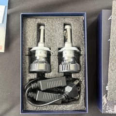 LEDヘッドライト フォグランプ H4の画像