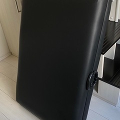【新品未使用】　折り畳みベット　タトゥーベット　医療用ベットの画像
