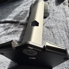 モニター　スタンドの画像