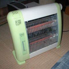 電気ストーブ(400w×400w）スチーム付きの画像