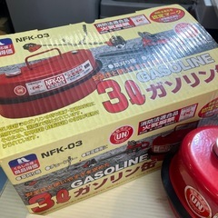 ☆お買い得☆ガソリン携行缶3L☆の画像