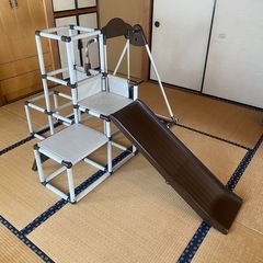 ジャングルジムの画像
