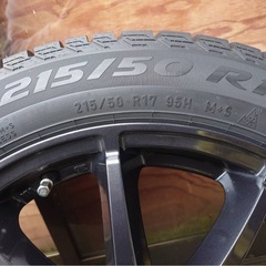 【超美品】スタッドレスタイヤ4本＋ホイールセットの画像