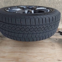 【超美品】スタッドレスタイヤ4本＋ホイールセットの画像