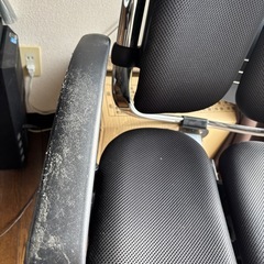 【引取限定】オフィスチェア／リクライニング・昇降機能付き／0円で引き取り希望の画像