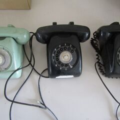 ダイヤル電話機　3台の画像