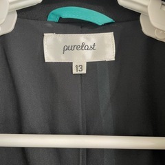 スーツブラック寄りのグレーの画像