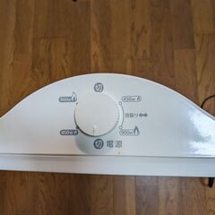 電気ストーブ　４５０W　９００Wの切り替えタイプの画像