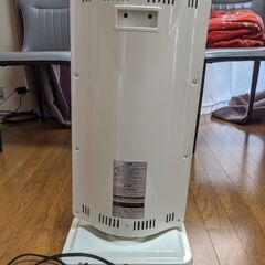 電気ストーブ　４５０W　９００Wの切り替えタイプの画像