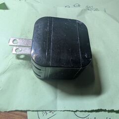 （ご予約済trk）（中古）スマホ充電器（ブラック）の画像