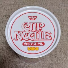 カップヌードル　日清食品　缶の画像
