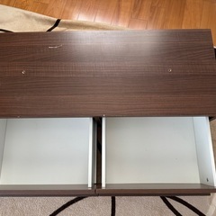 テレビボードの画像