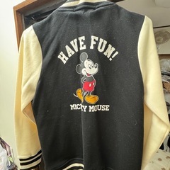 ミッキーマウスのスタジャン風ジャケットの画像