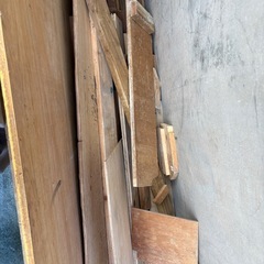 ベニヤ板　桟木など、濡れなしの画像