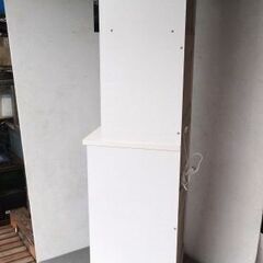 ゴミ箱/ワゴンスペース 上 キッチンラック 幅60ｃｍ レンジ台 食器棚☆店頭お引き取り歓迎【自社配送は札幌市内限定】の画像