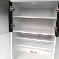 ゴミ箱/ワゴンスペース 上 キッチンラック 幅60ｃｍ レンジ台 食器棚☆店頭お引き取り歓迎【自社配送は札幌市内限定】の画像