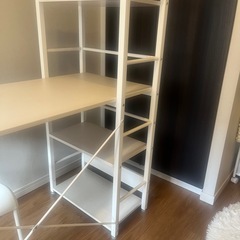 ホワイトデスク　チェアの画像