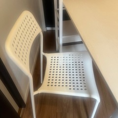 ホワイトデスク　チェアの画像