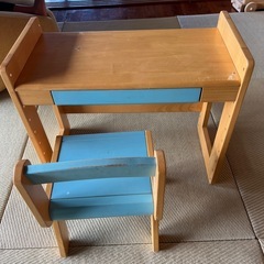 キッズデスクの画像