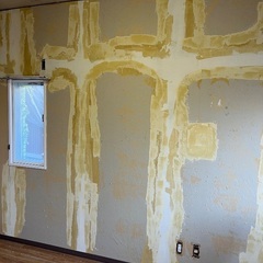 貼り替えクロスアクセント キッチンタイル貼り替え