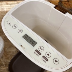 猫用 オートフィーダーとトイレのセットの画像