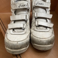 アシックス安全靴の画像