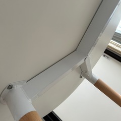 ダイニングテーブルの画像