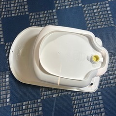ベビーバス、オムツセットの画像