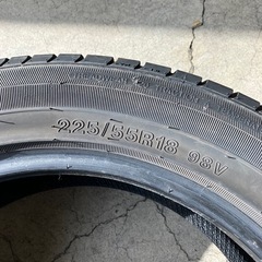 225/55R18 中古×2本の画像