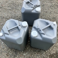 ポリタンク 20L ポリ容器 キャンプ 雨水 貯水 保存の画像