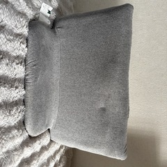 カインズ　枕になる背もたれ椅子　販売終了品の画像