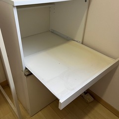 ラック　白色の画像