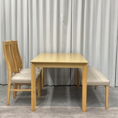 KK-29【新入荷　リサイクル品】ニトリ　インテール3 135 LBR ベンチダイニング4点セット　ナチュラルの画像