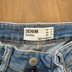 bershka men's ジーパンの画像
